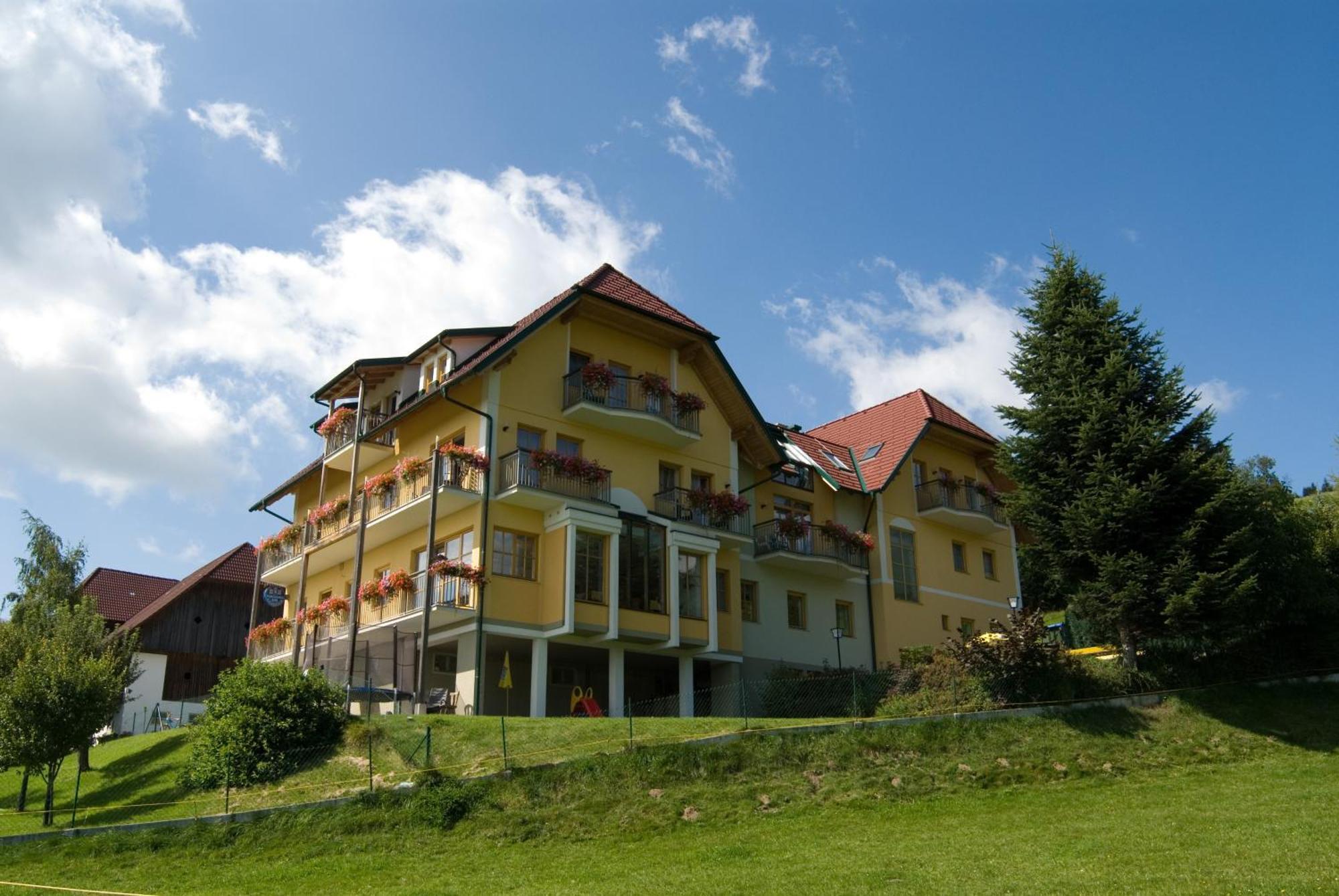Wildwiesenhof Miesenbach  Buitenkant foto